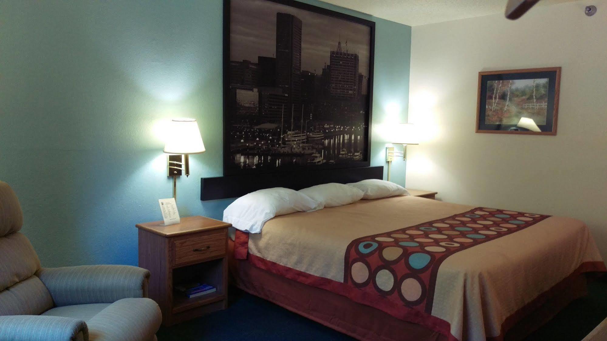 Super 8 By Wyndham Thurmont Exterior photo