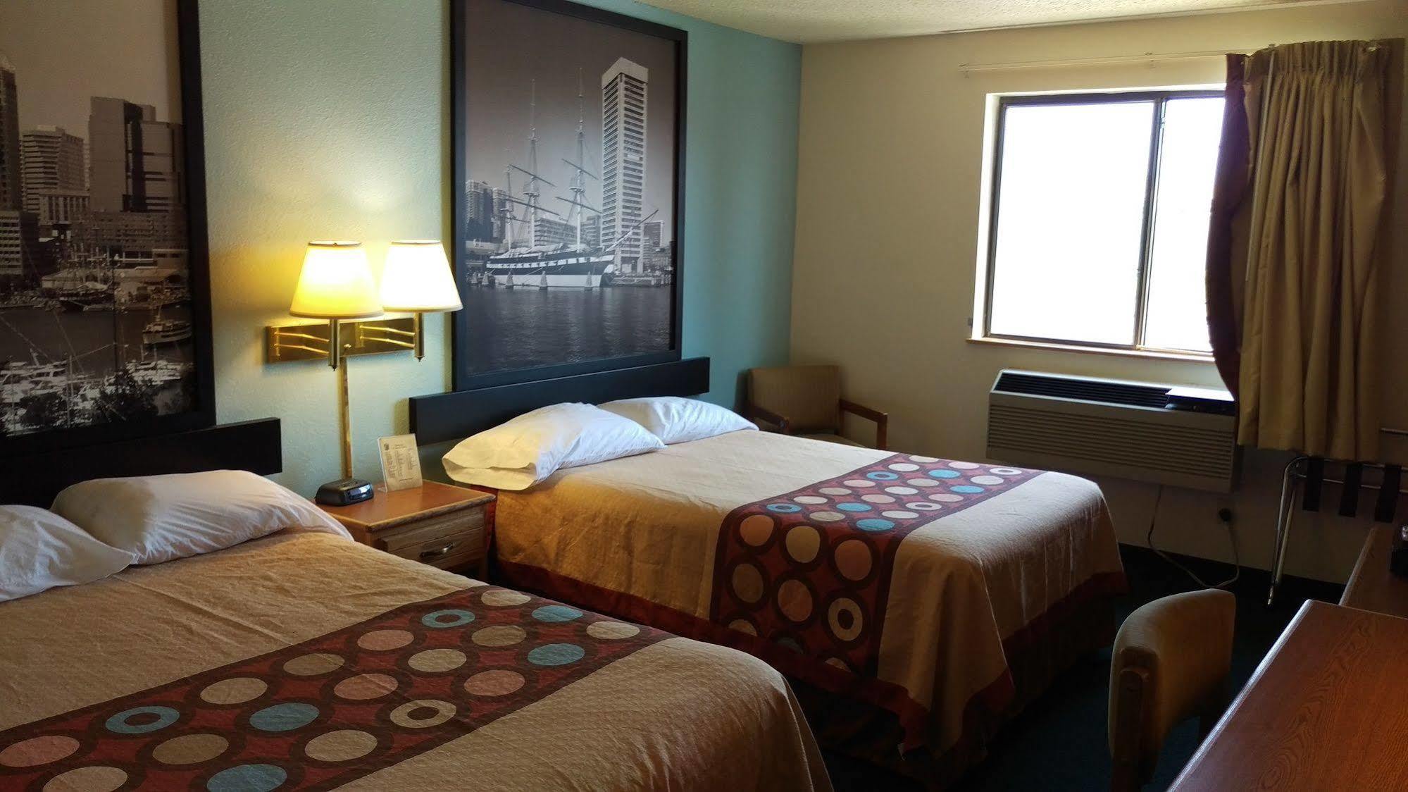 Super 8 By Wyndham Thurmont Exterior photo